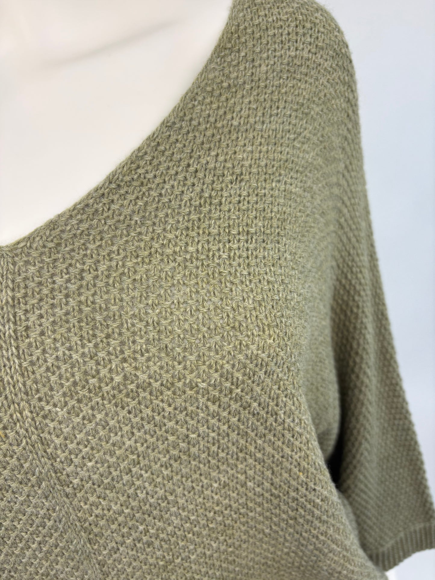 Strickpullover oliv, Gr. 36-42