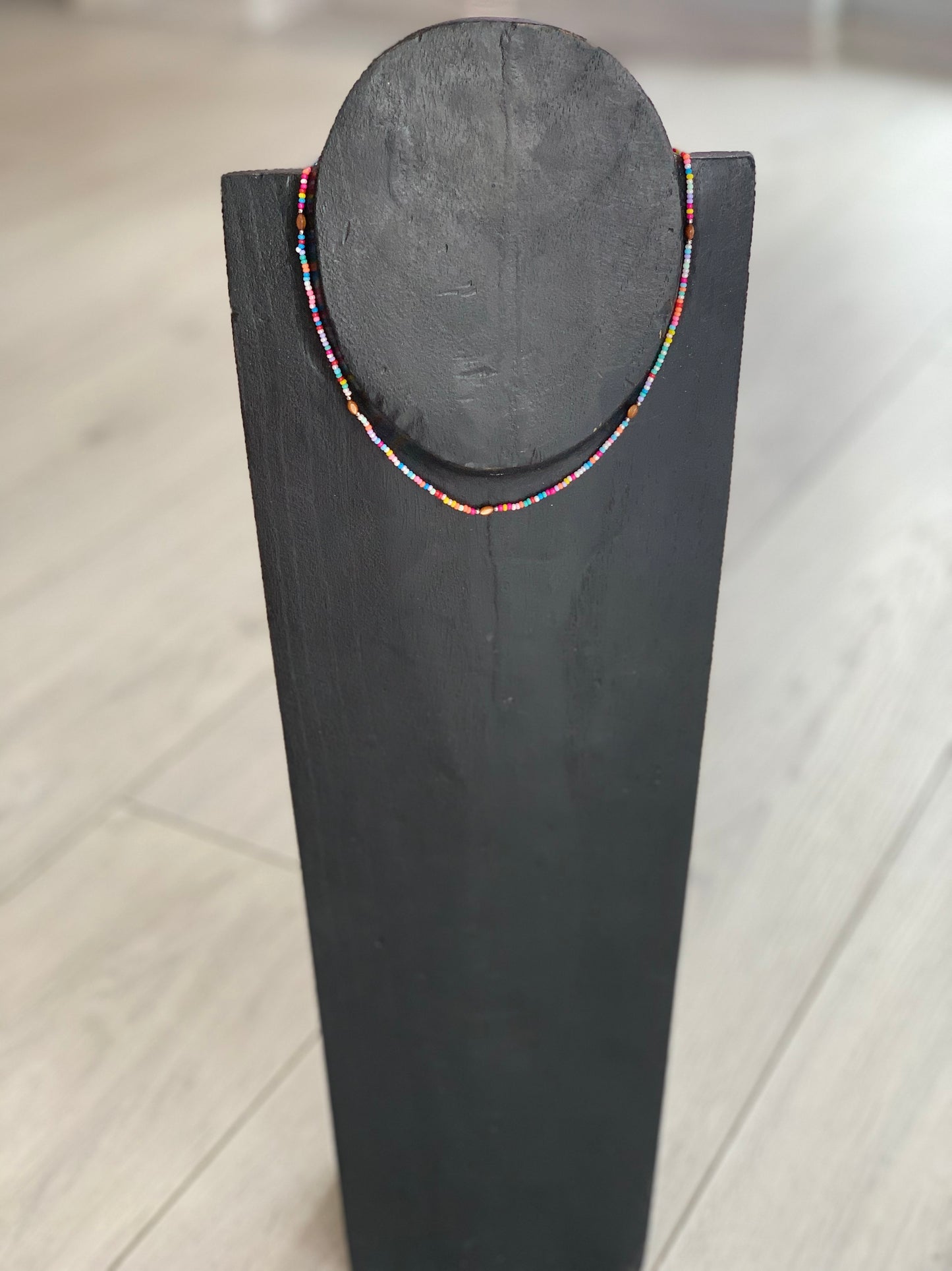 Kette bunt braun