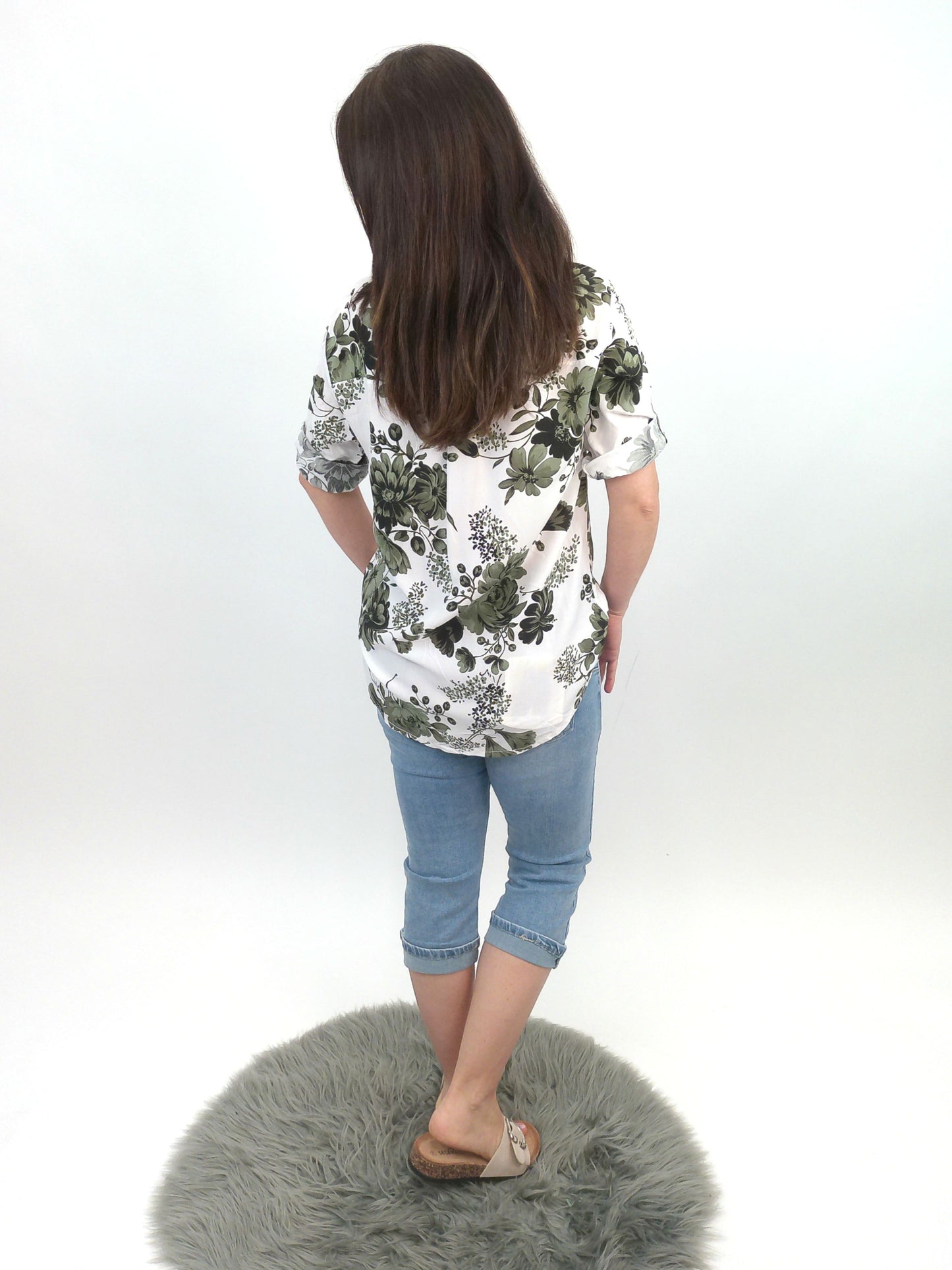 Bluse Blumen oliv/weiß, Gr. 36-44