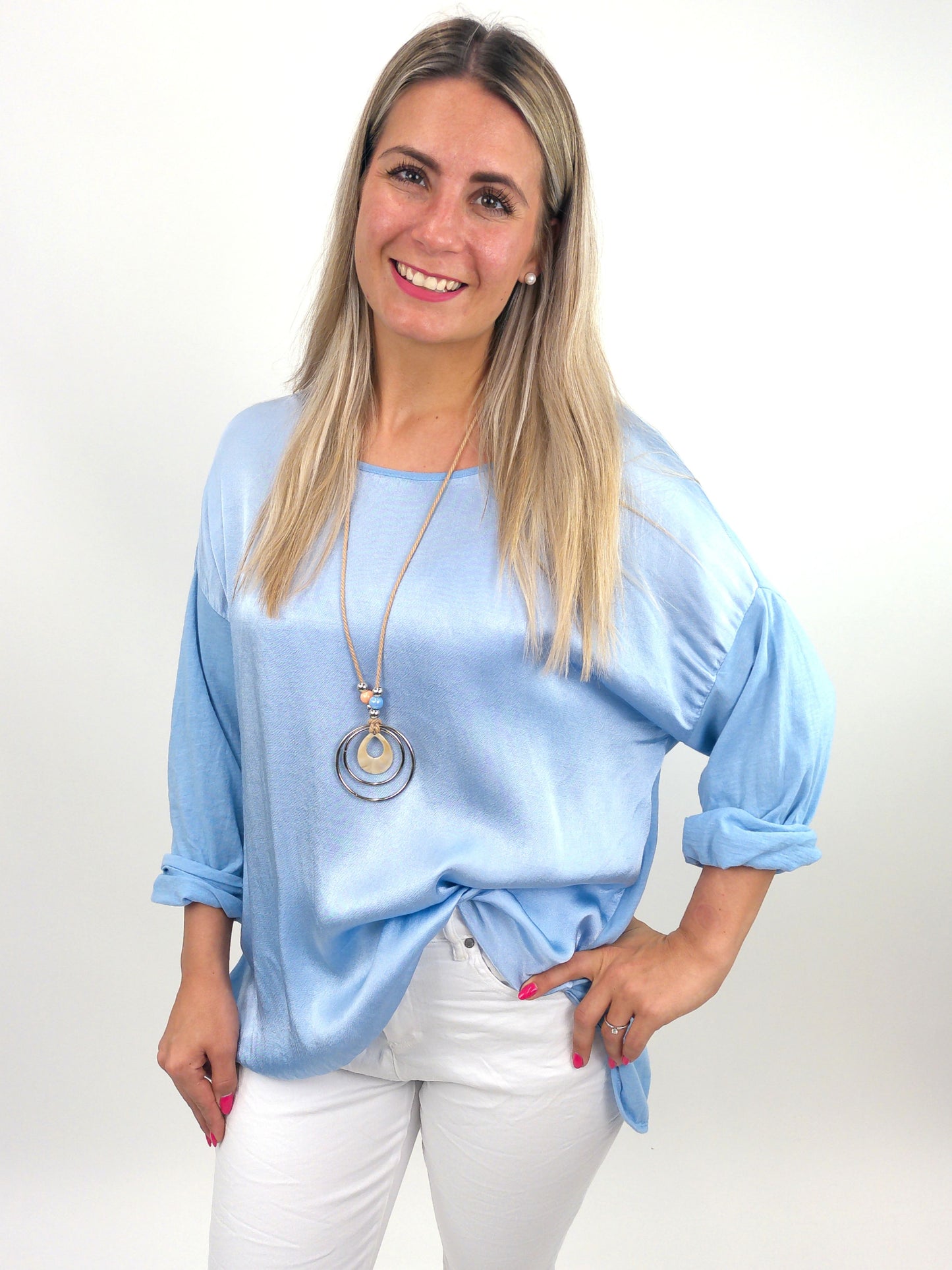 Shirt mit Kette hellblau, Gr. 36-42
