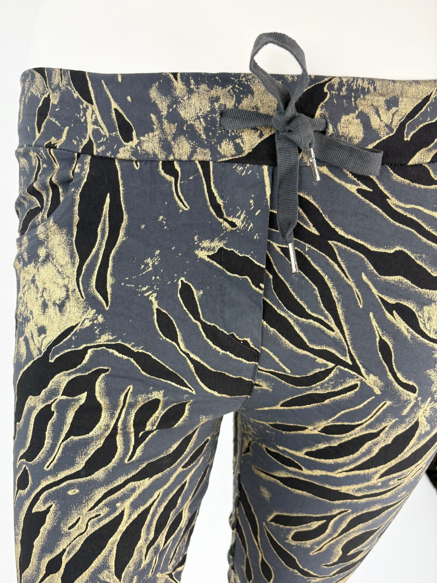 Joggerpants Animal-Camouflage grau Gr. 36-42