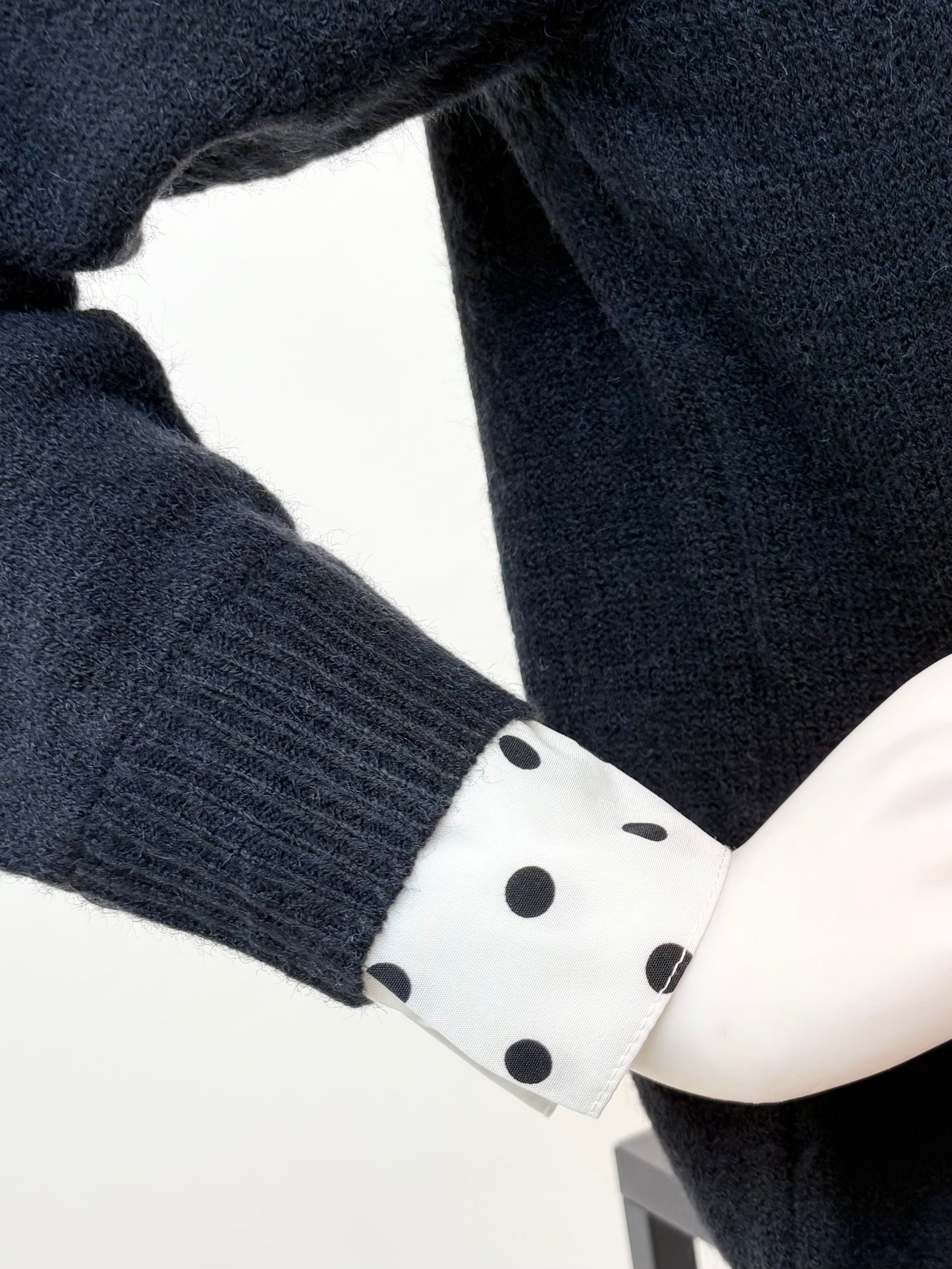 Pullover mit Polka-Dot Blusenkragen schwarz, Gr. 36-42