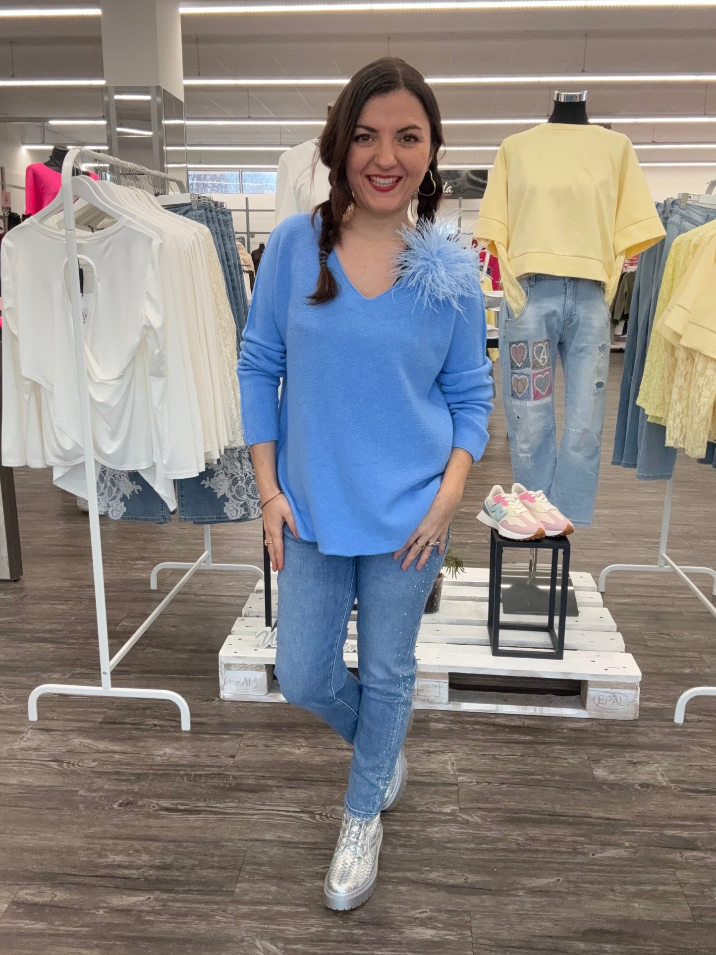 Pullover V-Ausschnitt weiß, Gr. 36-42