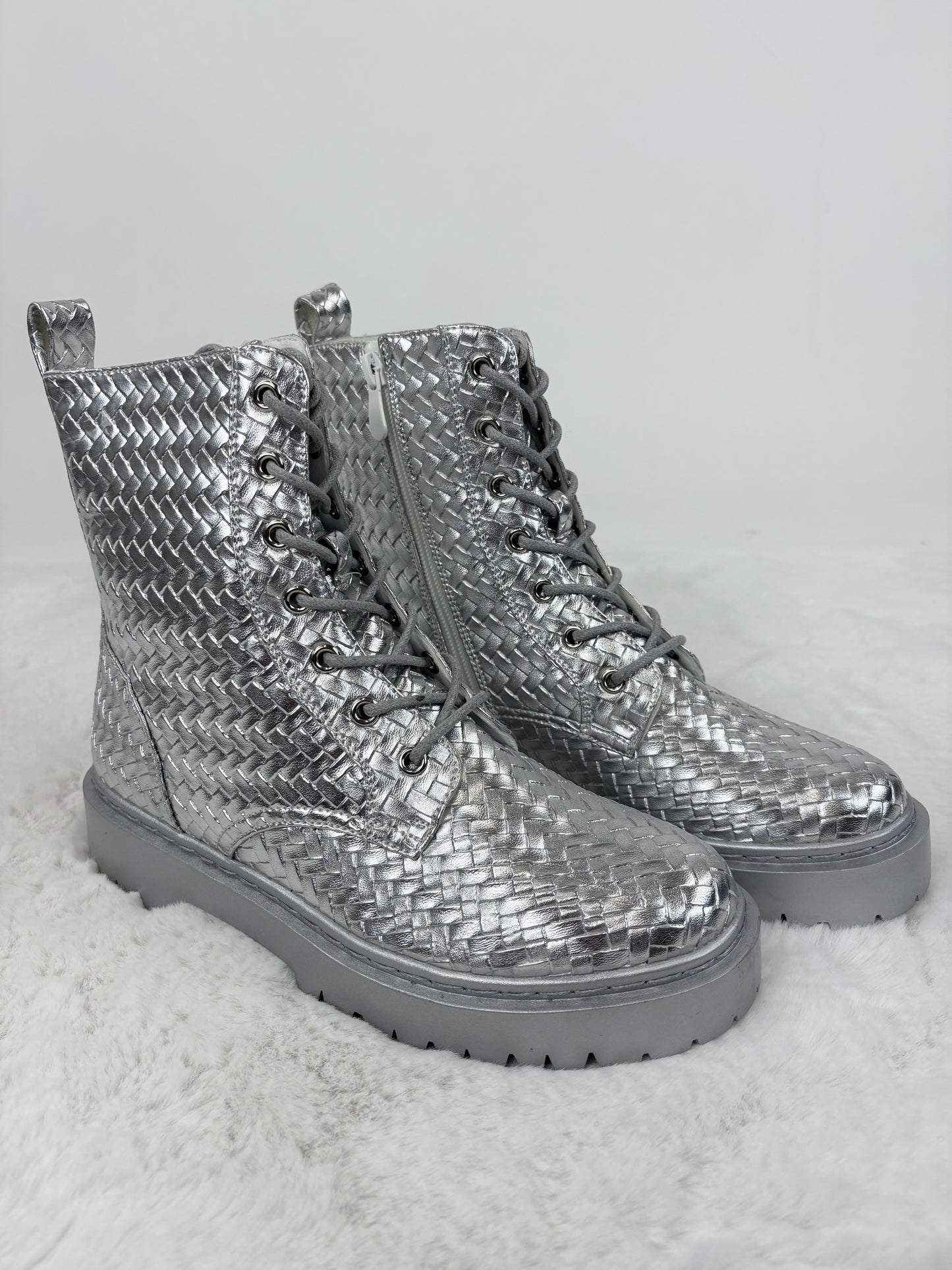 Schnürstiefeletten silber, Gr. 36-41