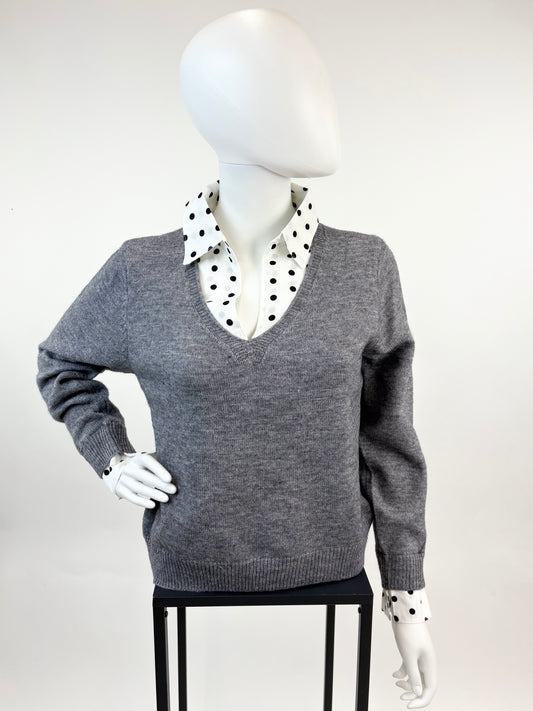 Pullover mit Polka-Dot Blusenkragen grau, Gr. 36-42