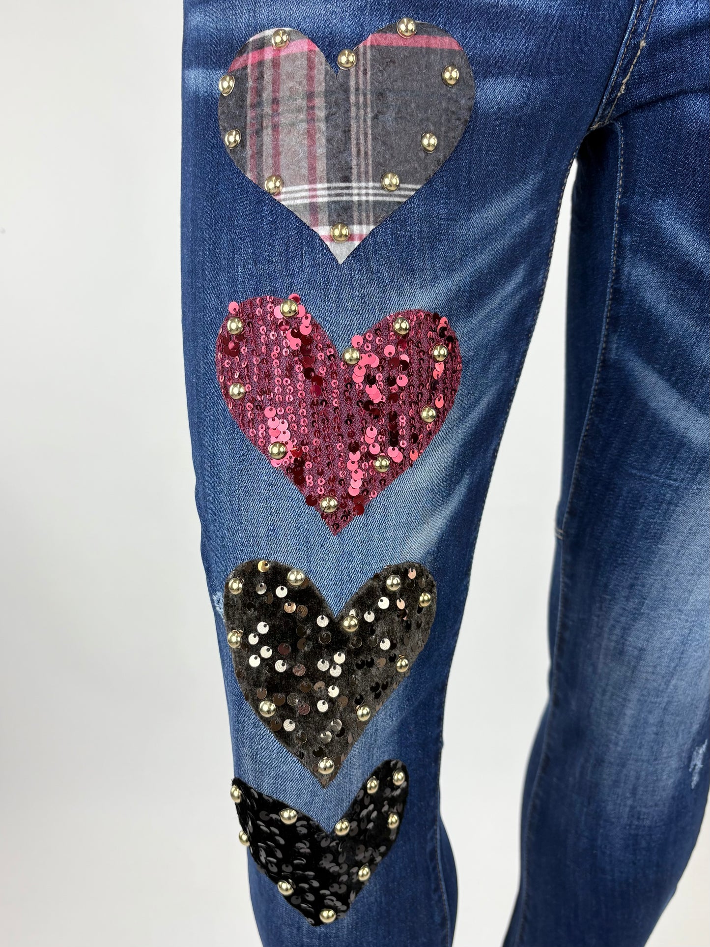 Jeans mit funkelnden Herz-Applikationen bordeaux Gr. 36-42