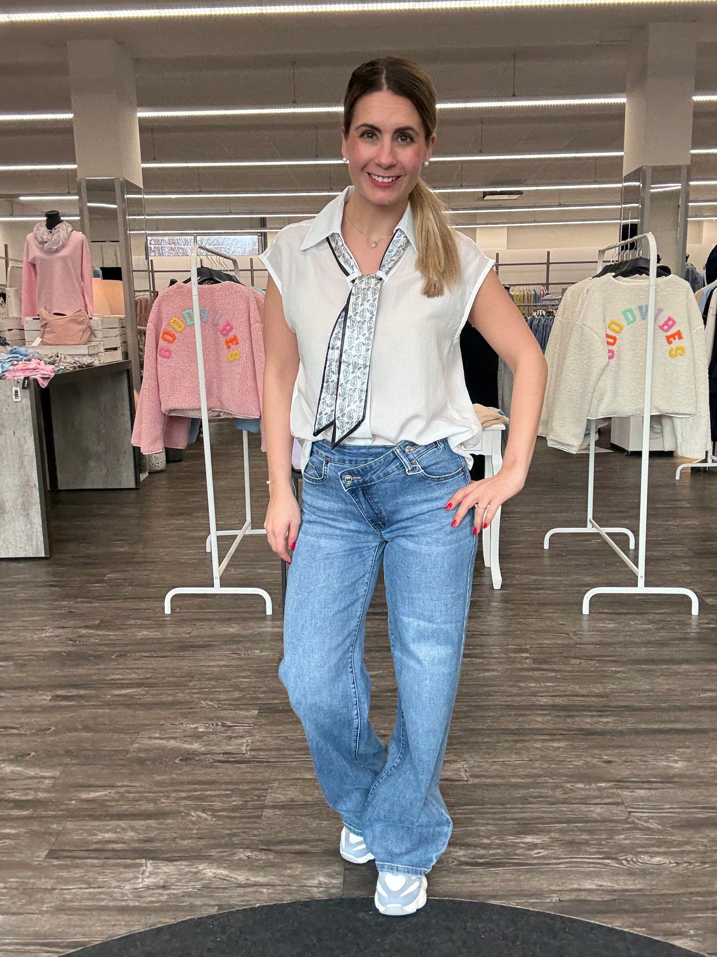 Bluse mit Schal-Detail, Gr. 36-40