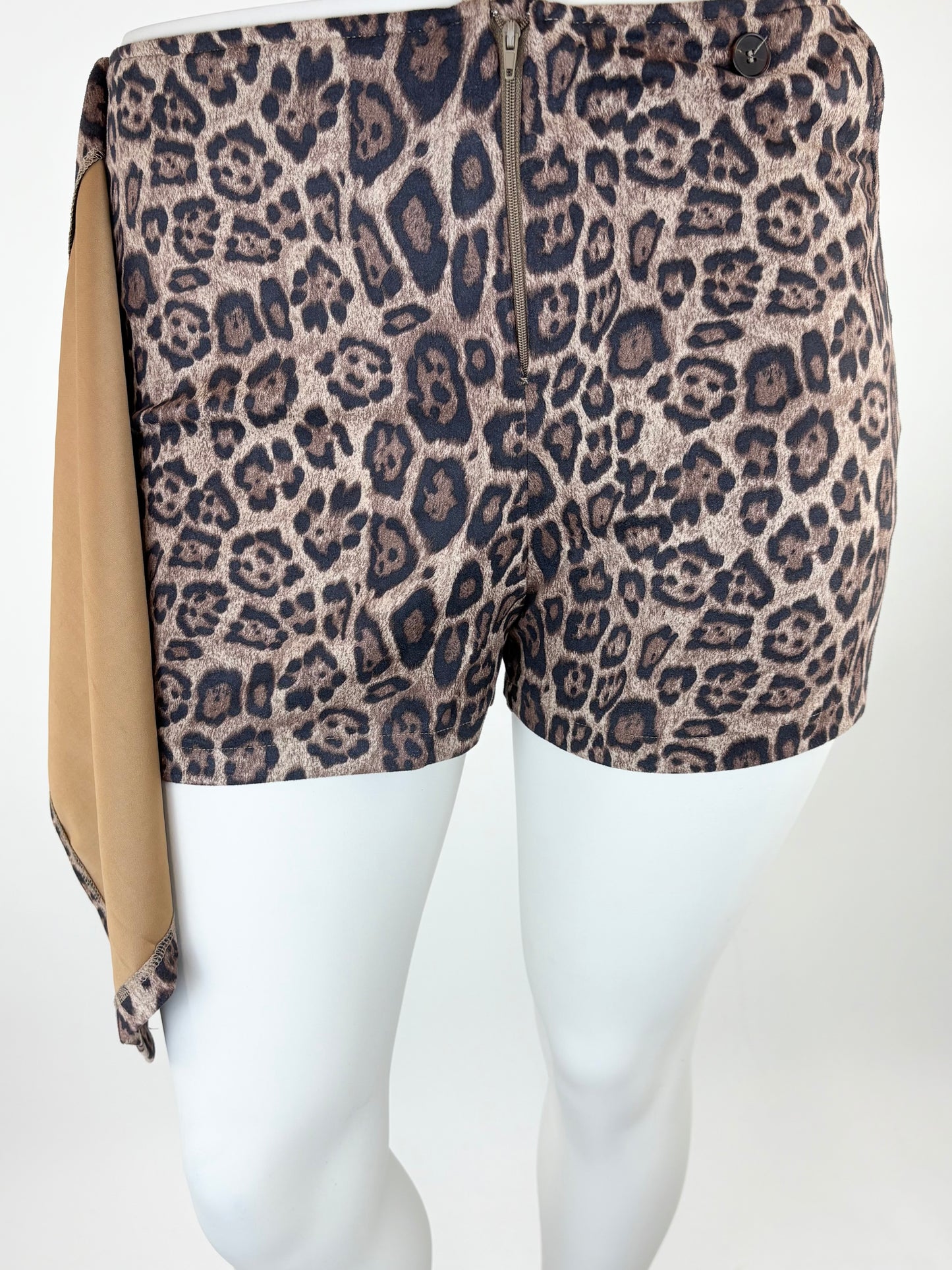 Leo-Skort Velouroptik, Gr. 34-42