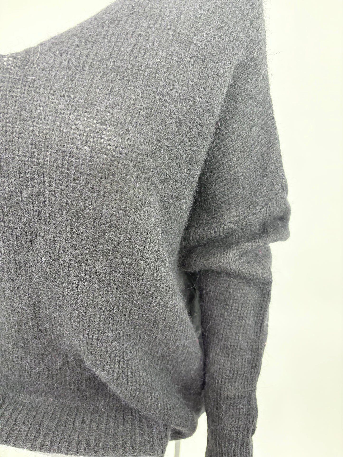 Strickpullover V-Neck schwarz, Gr. 36-42