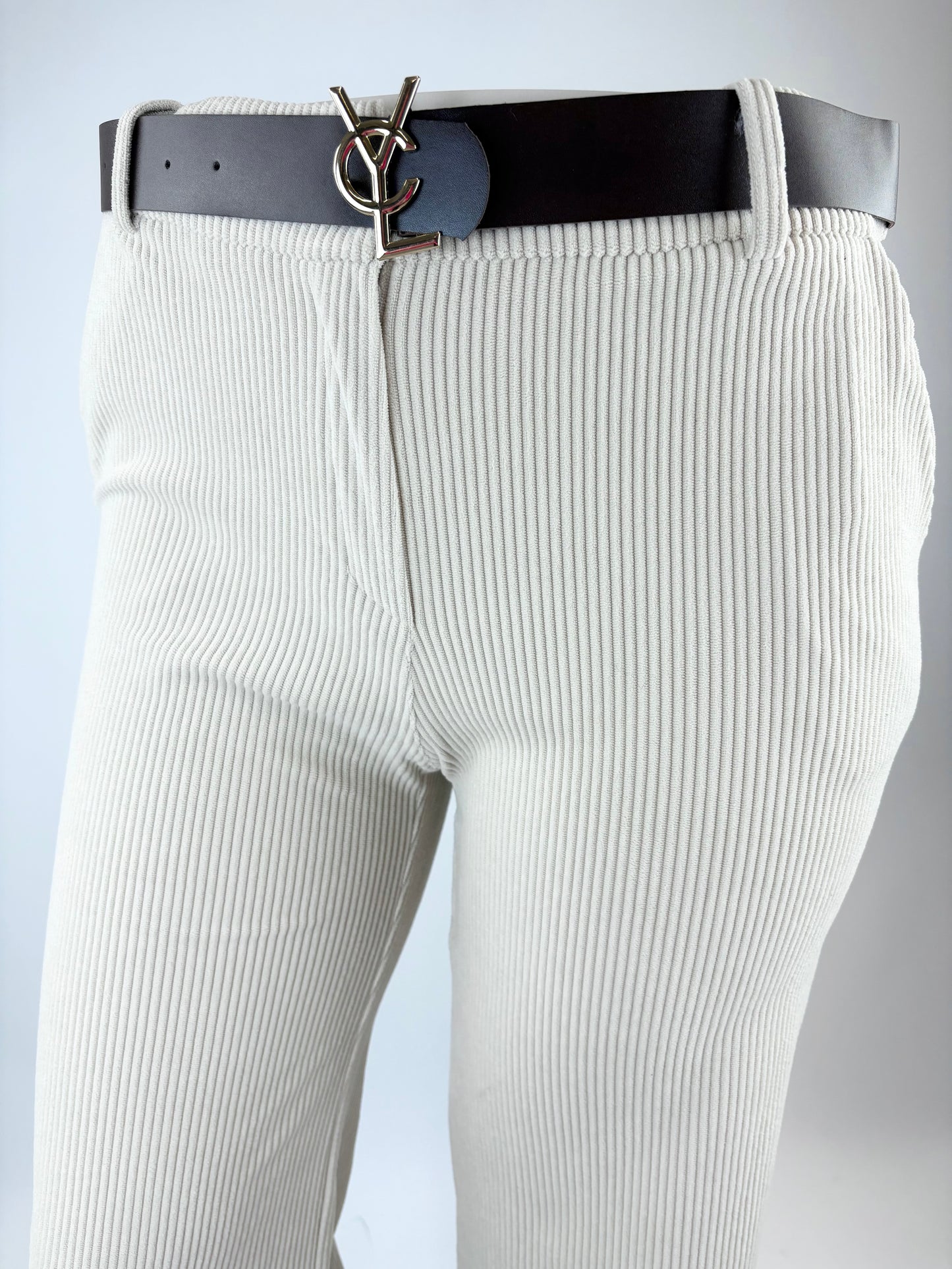 Samtcordhose beige mit Gürtel, Gr.36-42