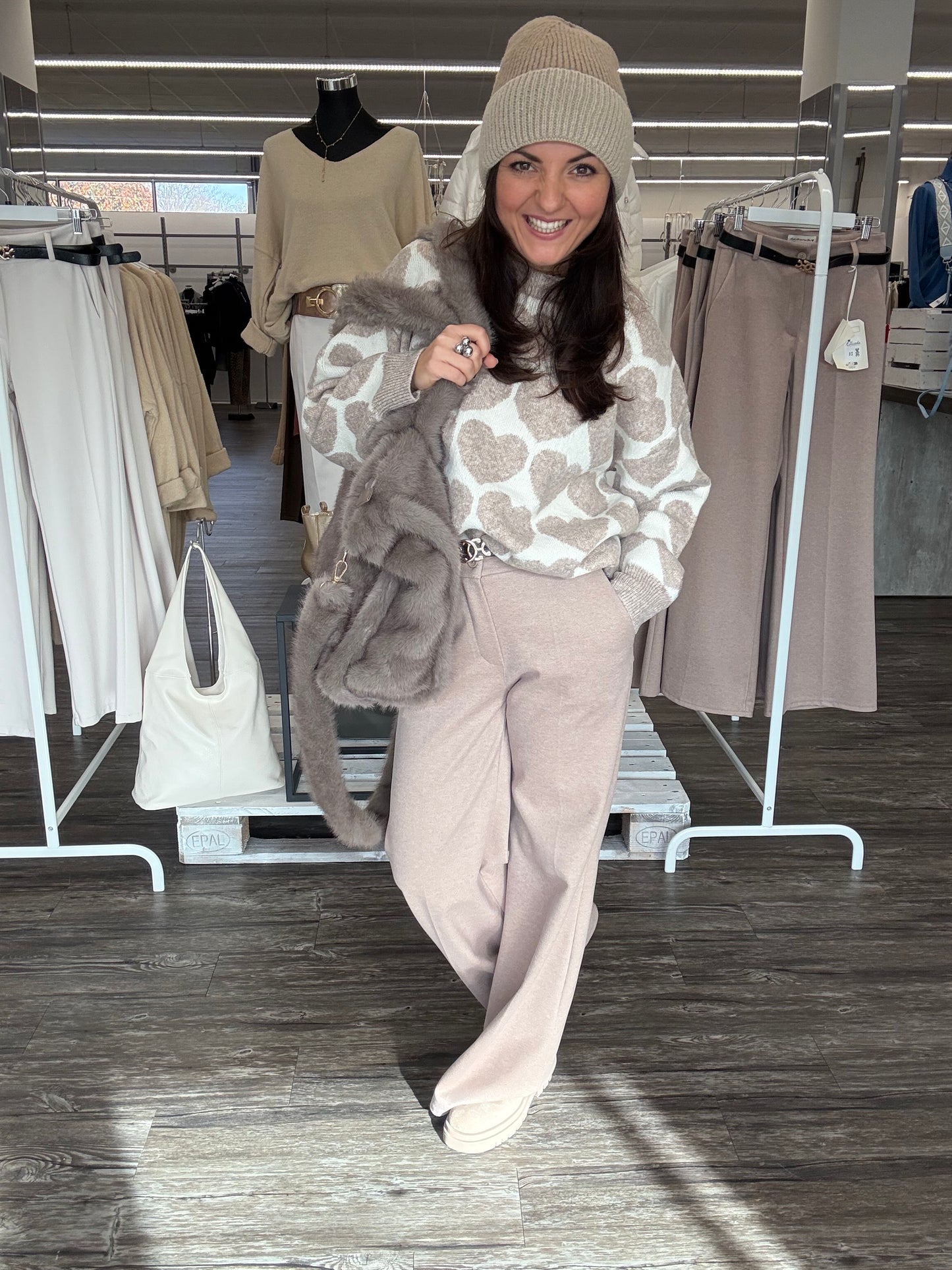 Boots Wildlederoptik taupe, Gr. 36-41