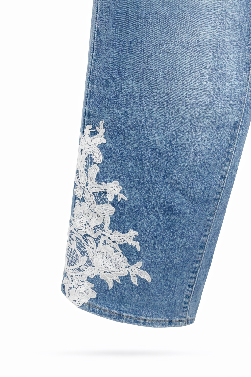 Mid Blue Jeans mit Spitzen-Stickerei, Gr. 36-42