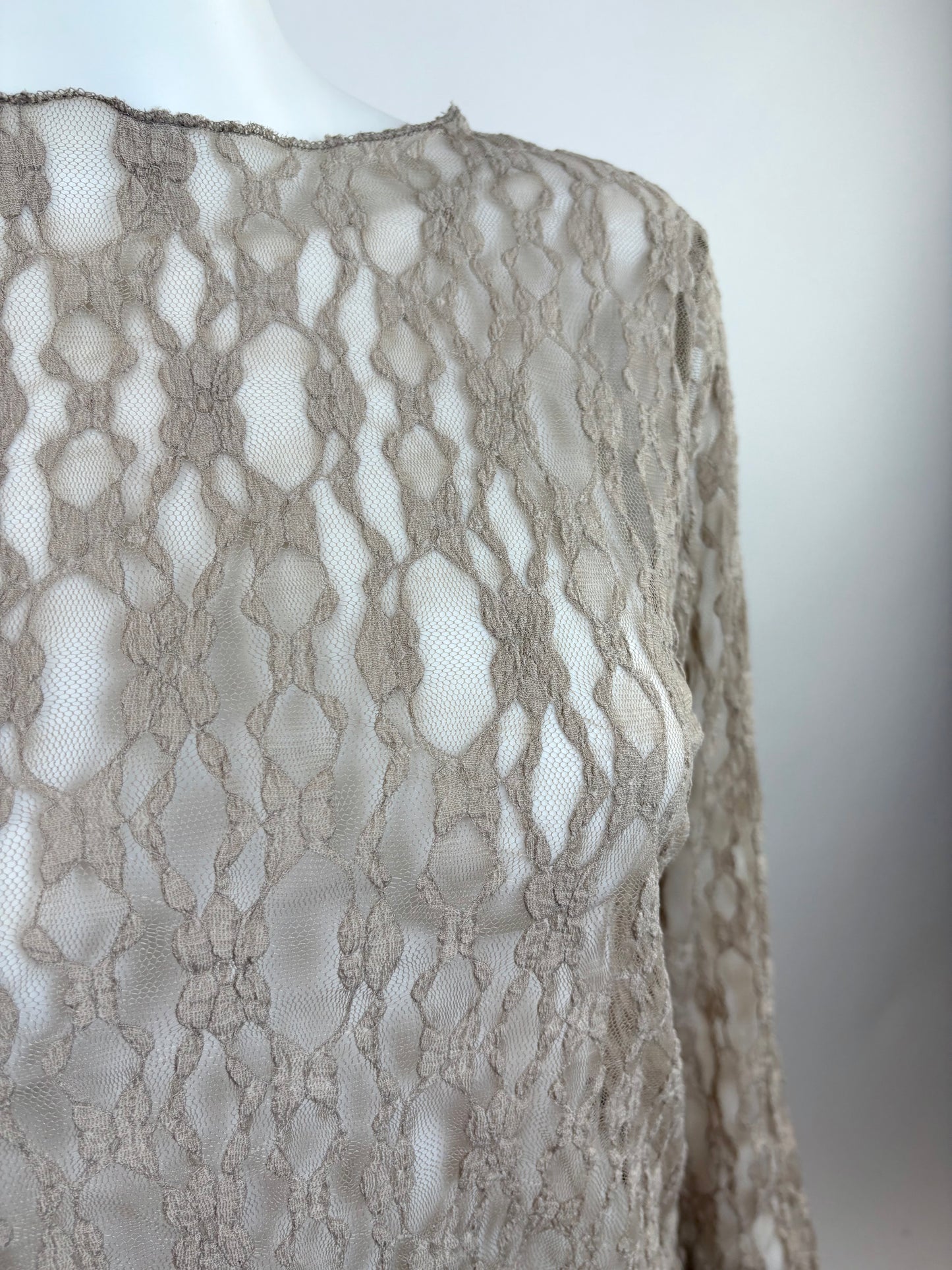 Zartes Spitzenoberteil taupe, Gr. 36-42