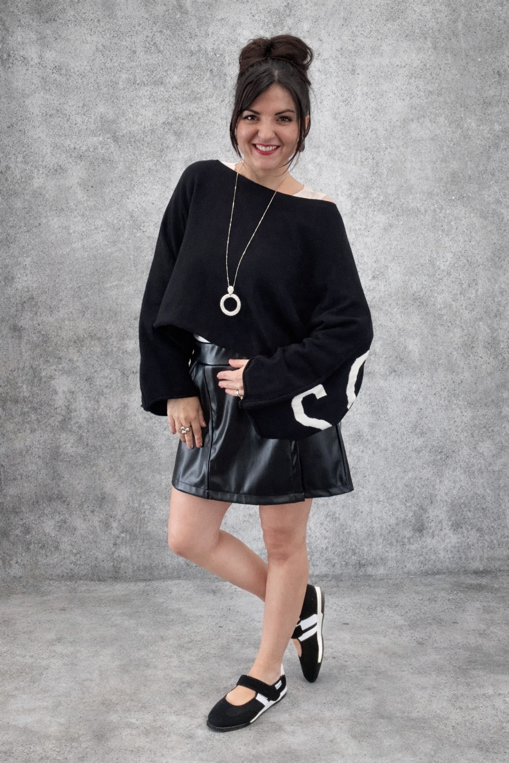 Skort Lederlook schwarz, Gr. 36-42