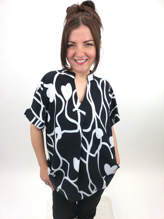 Bluse Herz-Muster schwarz, Gr. 36-42