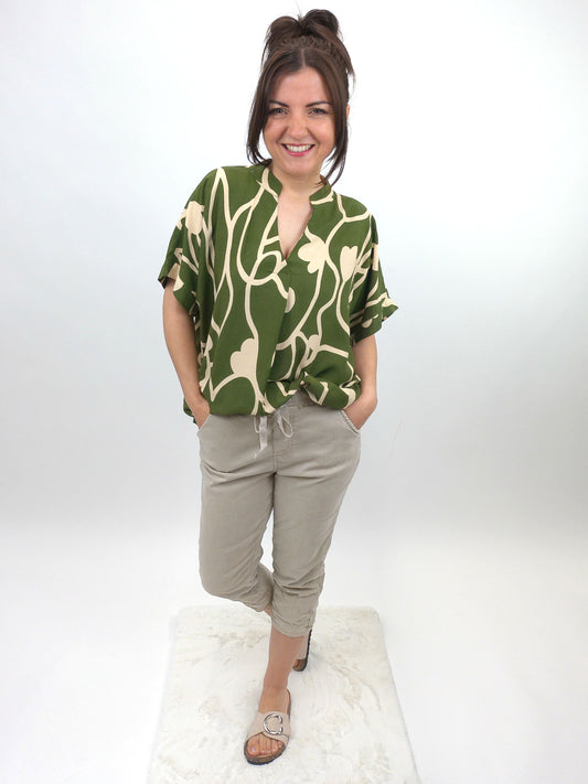 Bluse Herz-Muster oliv, Gr. 36-42