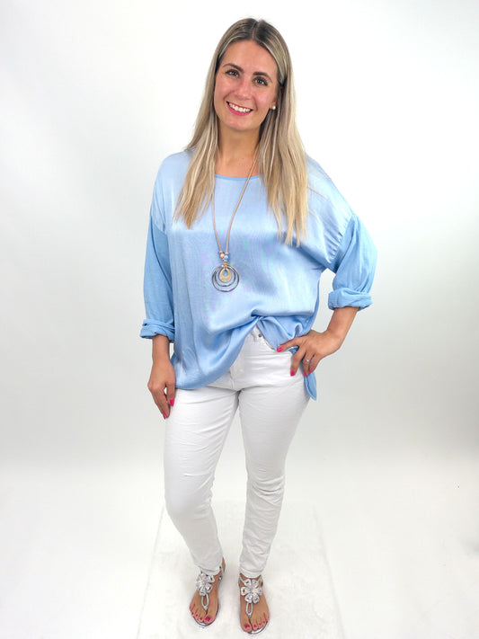 Shirt mit Kette hellblau, Gr. 36-42