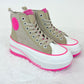 Stylische High-Top Sneaker mit Chunky-Sohle & pinken Akzenten