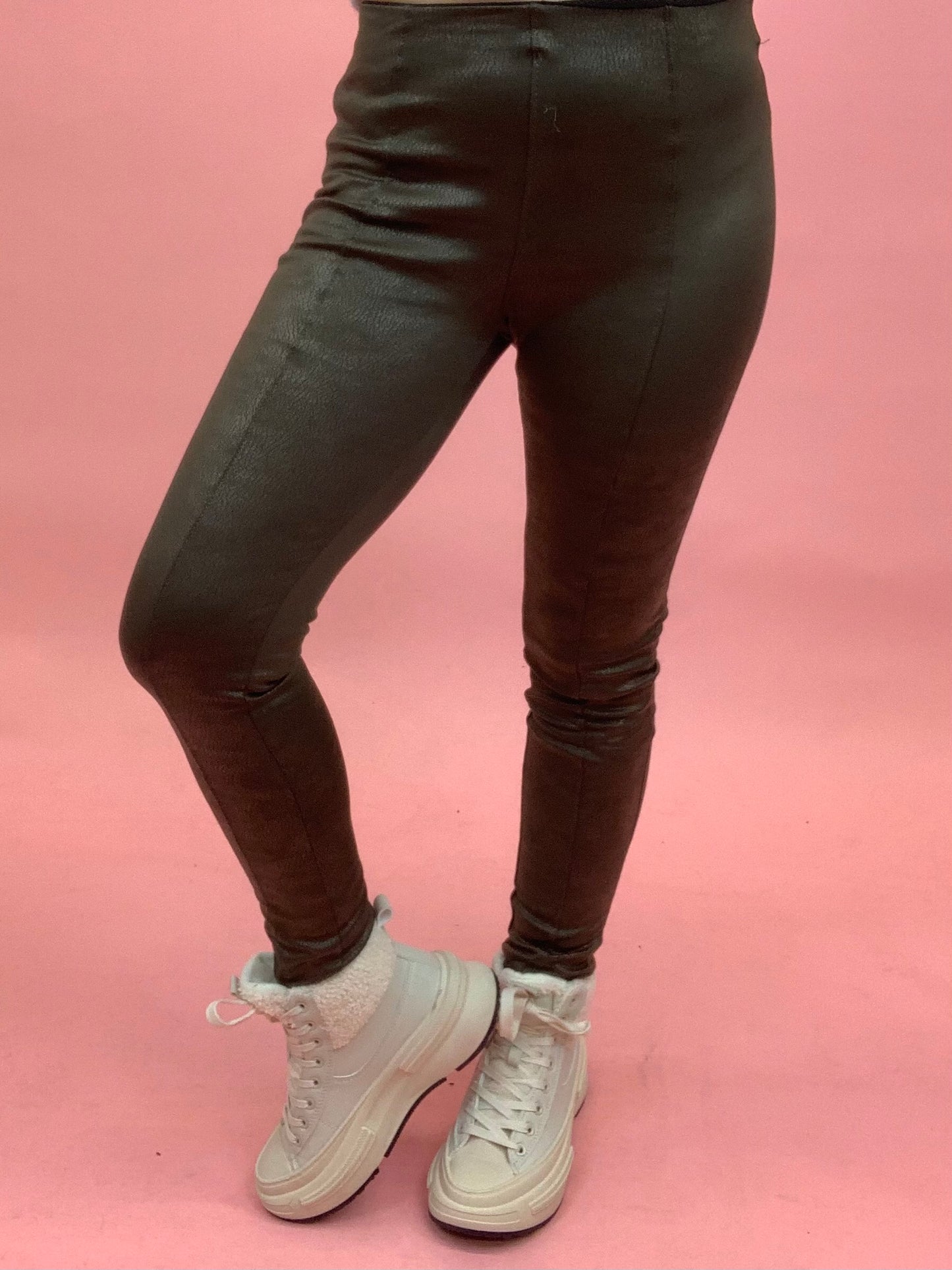 Velourleder Leggins oliv, Gr. 34-42