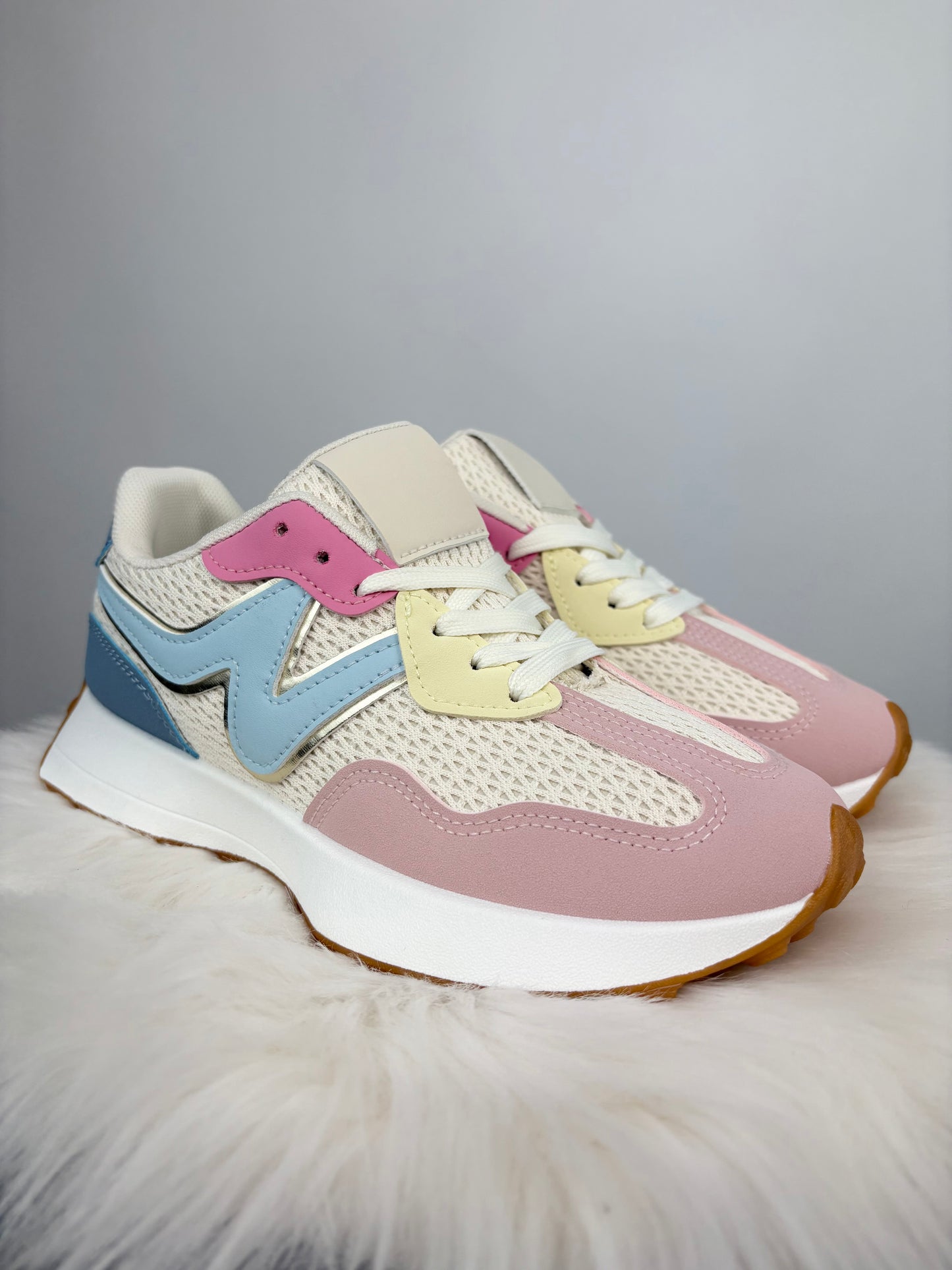 Multi-Color Sneaker, Gr. 36-41