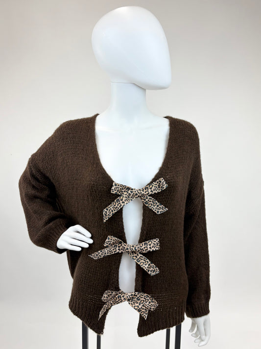 Cardigan Leo-Schleifen schokobraun, Gr. 36-44
