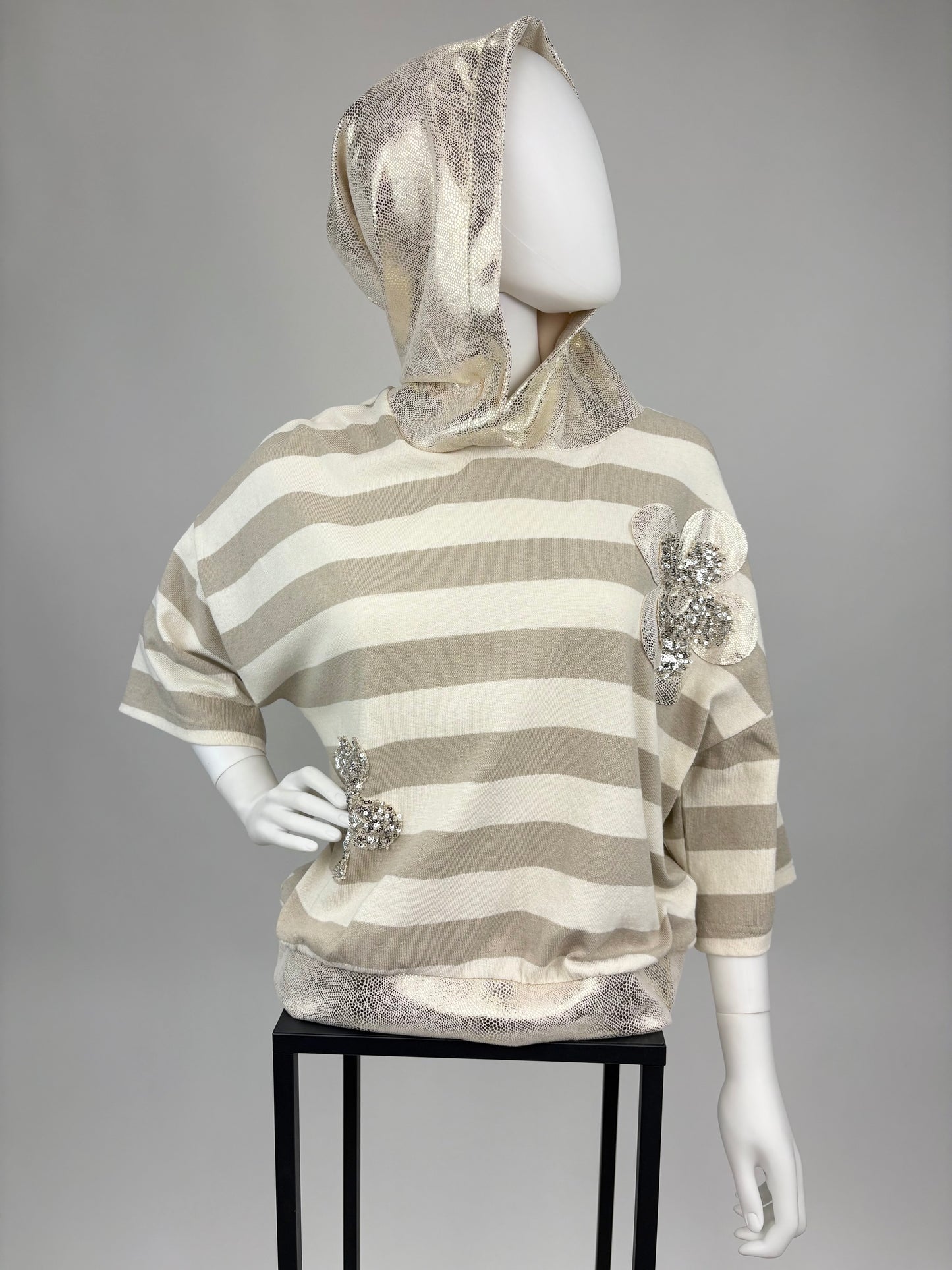 Hoodie mit Paillettenblumen,  Gr.36-44