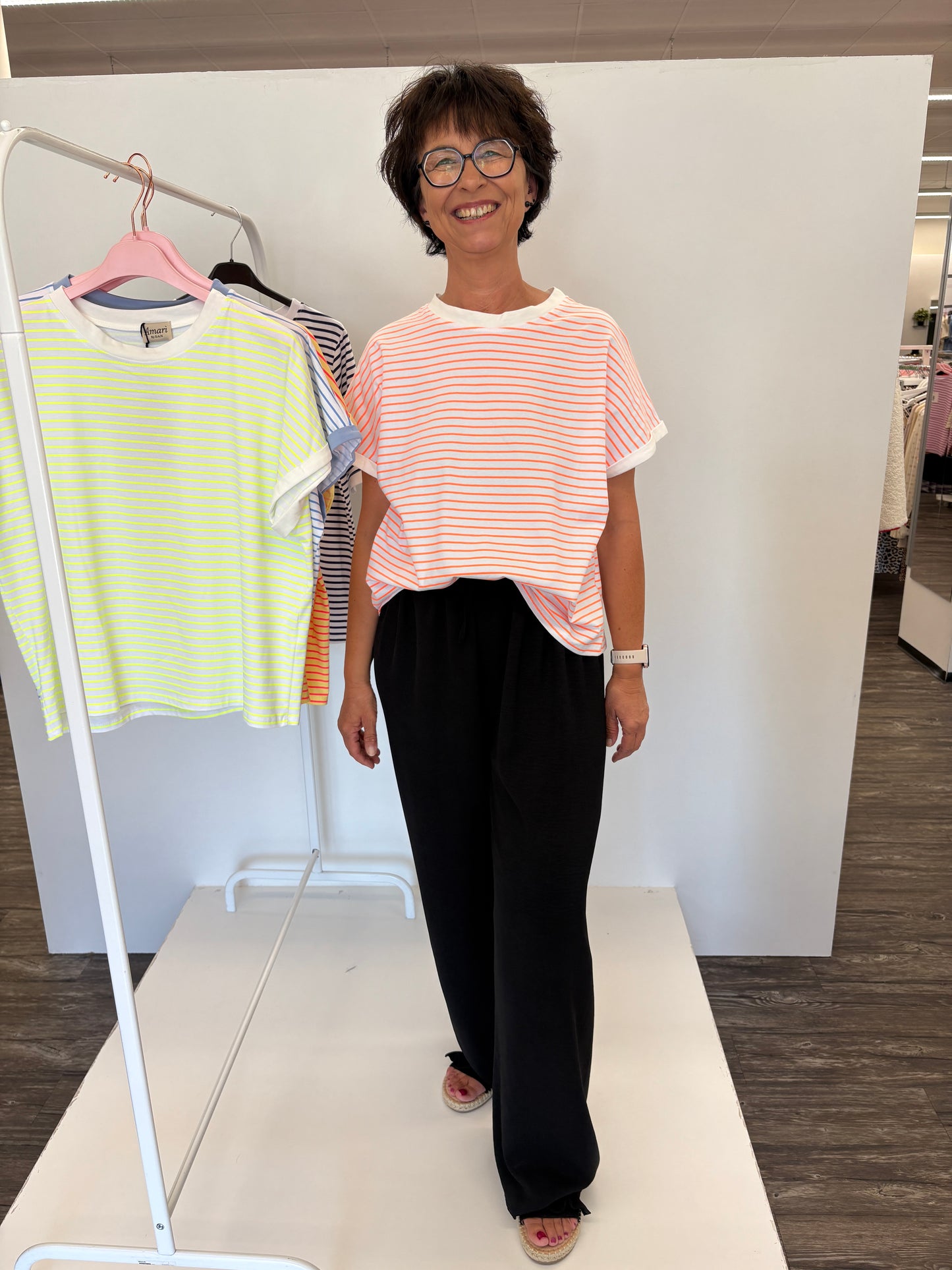 Shirt „Sunny Stripes“ neonpink, Gr. 36-42