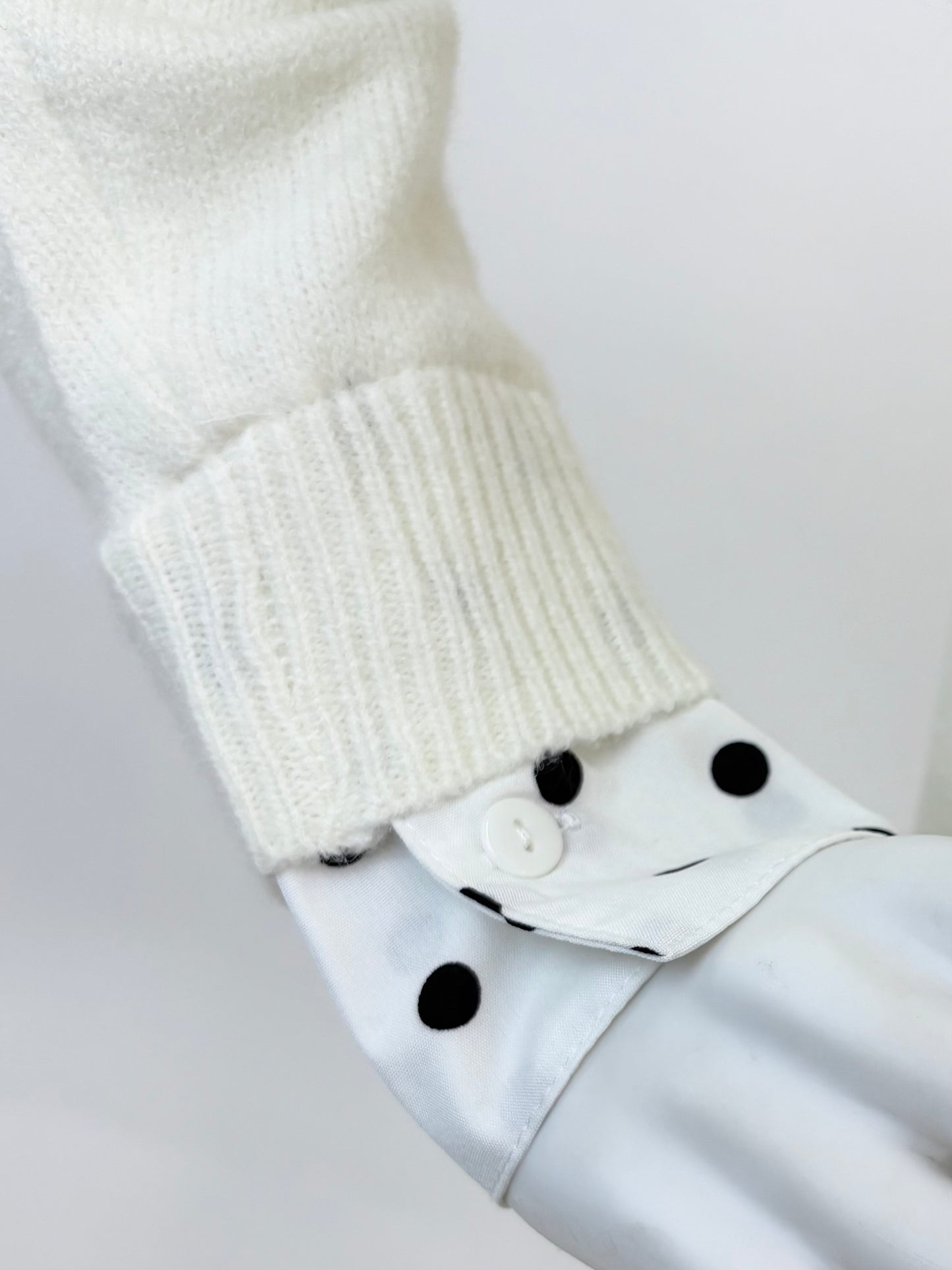 Pullover mit Polka-Dot Blusenkragen wollweiß, Gr. 36-42