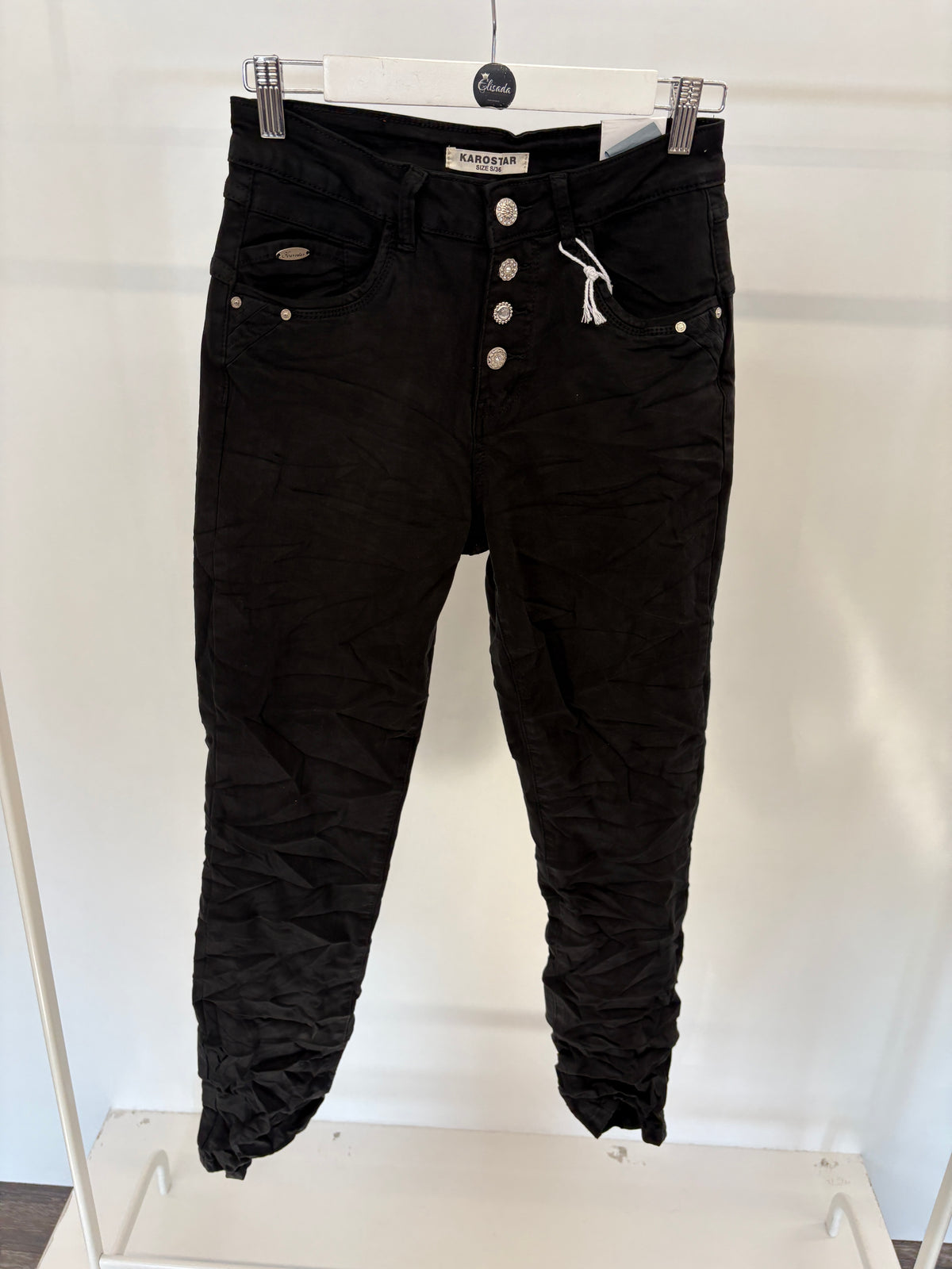 Karostar Button Jeans – schwarz, Gr. 36-44