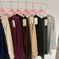 Lässiges Shirt mit Schmuckkette camel, Gr. 36-42