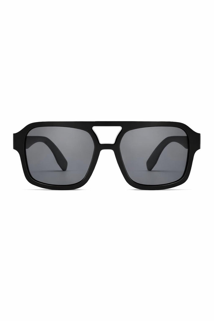 Eckige Sonnenbrille, Dunkles Gestell – dunkle Gläser