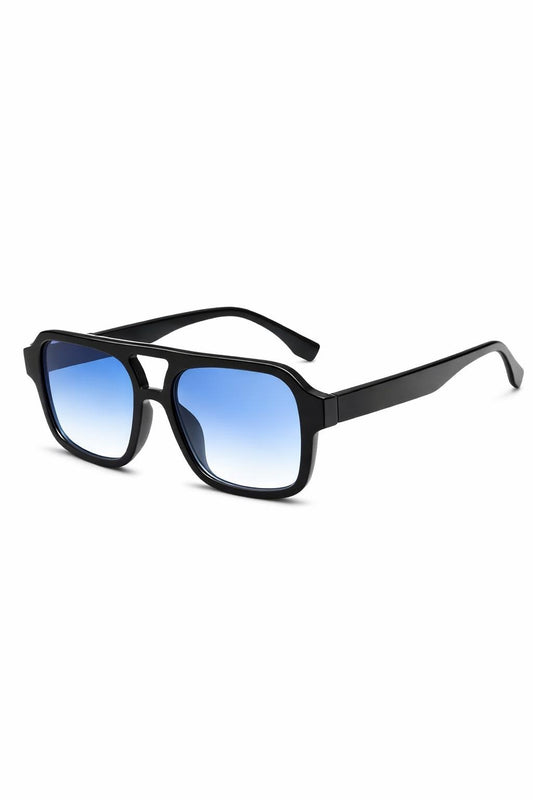 Eckige Sonnenbrille, Dunkles Gestell – bläuliche Gläser
